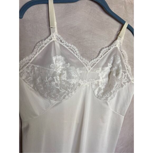 Vintage White Plus Size Slip Dress - Picture 7 of 7